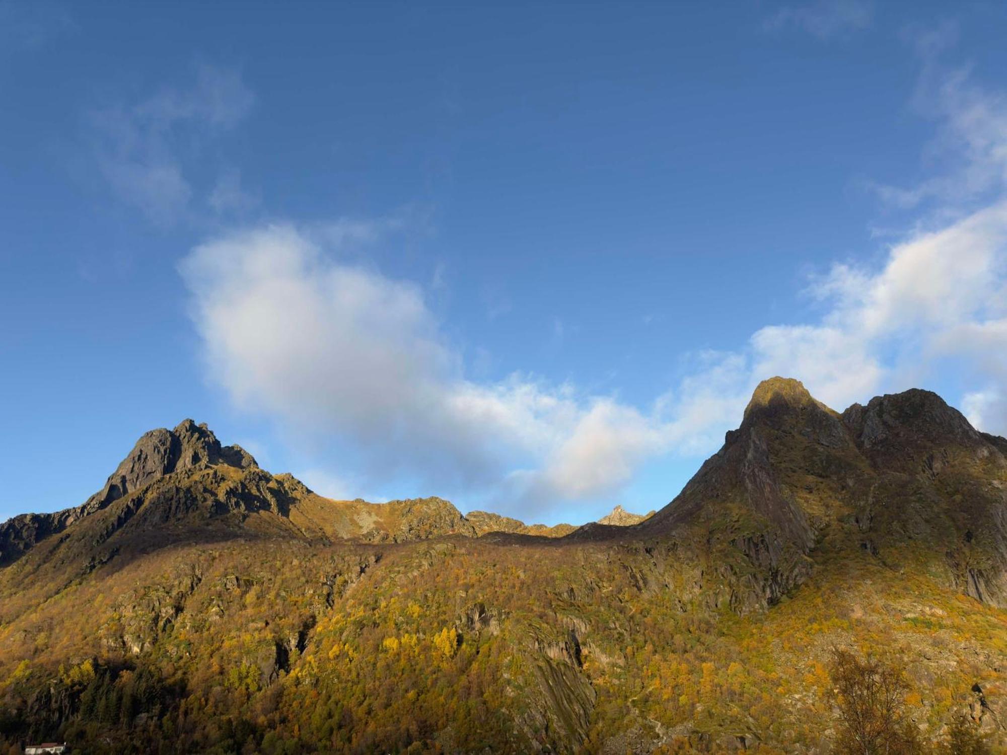 Seaview And Private Roof Terrace With Jacuzzi In Lofoten * Svolvaer